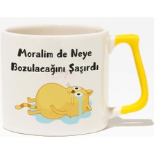 Moralim De Neye Bozulacağını Şaşırdı Hediyelik Eğlenceli Baskılı Sarı Kulplu Modern Seramik Kupa