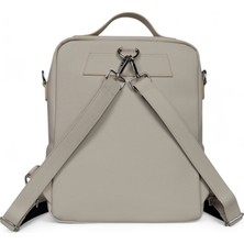 Paftalı Deri Unisex Sırt Çantası – Orta Boy, Kapaklı Tokalı, Laptop Uyumlu – 38X26X6 cm