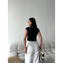 Kalın Askılı Çoban Dikiş Detaylı Bluz
