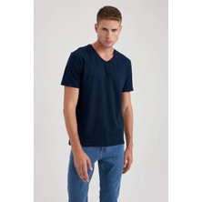 DeFacto %100 Pamuk Slim Fit Dar Kesim V Yaka Kısa Kollu Tişört B0646AXNS