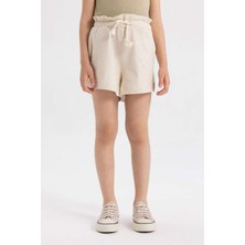 DeFacto Kız Çocuk Beli Bağcıklı Şort Rahat Kesim ile Yazlık Kullanım İçin Şık Tasarım