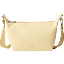 Calvin Klein Kadın Sarı Ayarlanabilir Askılı Omuz Çantası %100 Poliüretan Modern Tasarım