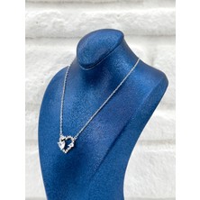 Zirkon Taşlı Kalpli Kadın Gümüş Kolye