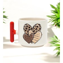 Leoparlı Kalp Tasarımlı Kırmızı T Kulplu Seramik Baskılı Kupa Bardak 250 ml