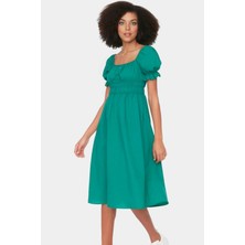 Kadın Yazlık Pamuklu Skater Elbise Kare Yaka Kısa Kollu Rahat Günlük ve Şık Kaliteli Işçilik