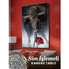 Sim Işlemeli Matador ve Boğa Kızgın Duman Sis Kırmızı Pelerin Pırıltılı Simli Dikey Kanvas Tablo