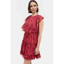 Yazlık Mini Elbise Çiçek Desen Rahat Şifon Kumaş Fırfırlı Etek Modern Stil Dayanıklı Malzeme