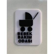 Bebek Bakım Odası Yönlendirme Sembolü – Siyah Beyaz Pleksi Kapı Tabelası