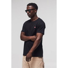 Levi's Erkek Arma Logo Bisiklet Yaka Siyah Basic T-Shirt- 56605-0075-76-77