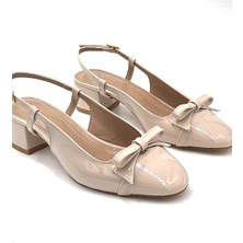 Kindep Pine Cone Burnu Kapalı Alçak Topuklu Kadın Ayakkabı Ten