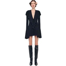 Uzun Kollu Derin V Yaka Renkli Fırfırlı Mini Elbise - Şık ve Rahat