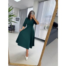 Arben Boutique Kadın Kısa Kollu Bisiklet Yaka Fiyonk Broşlu Midi Janjan Krep Elbise