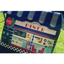 London Diner Tasarımlı Vegan Deri El ve Omuz Çantası – Retro Drive-Thru Temalı, Kabartmalı