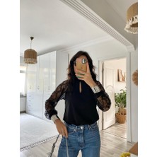 Yeni Sezon Balıkçı Yaka Kolu Tüllü Dantel Detaylı Balon Kol Göğüs Dekolteli Cut Out Detaylı Bluz