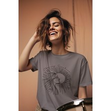 Zuno Kadın Comfort Fit Güneş ve Kadın Baskılı T-Shirt