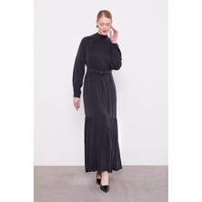 Siyah Omuz Nakış Detaylı Cupra Elbise