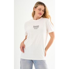 Alexandergardı Önü Baskılı Bisiklet Yaka T-Shirt