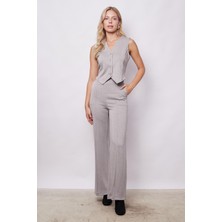 Kadın Hafif Likralı Yumuşak Dokulu Kalın Kumaş V Yaka Düğmeli Kısa Yelek-Bej Balıksırtı