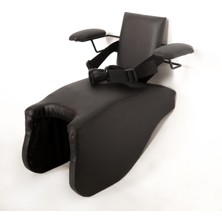 Kymco Skytown Motosiklet Çocuk Koltuğu, Emniyet Kemerli, Siyah Deri, Kollu, 2-8 Yaş Arası, Hediyeli