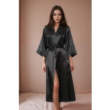 Siyah Uzun Saten Dirseklerin Altında Biten Kollar Sabahlık Kimono