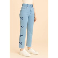 Kadın Jeans Geniş Paça Likralı Esnek Kenarda Papyon Desenli Kot Pantolon