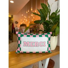 Merci Yazılı Çift Taraflı Dekoratif Yeşil Pembe Kareli Süet Kırlent Kılıfı - Merci Yazılı Kareli Kırlent Kılıfı - 30X50CM