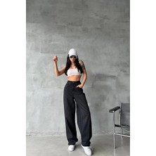 Arkadan Tokalı Jeans Pantolon Siyah