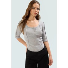Pamuklu Örme Bluz Regular Fitted Havuz Yaka Kısa Kollu Asimetrik Özenle Seçilmiş