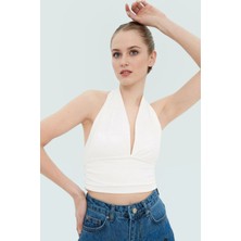 Yazlık Kolsuz Örme Bluz Fitted Boyundan Bağlamalı Rahat ve Şık Kaliteli Işçilik