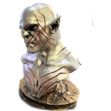 Gölgelerin Savaşçısı Büst Figür – 15 × 11 cm