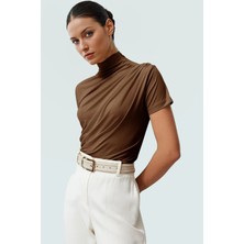Yazlık Kısa Kollu Bluz Esnek Örme Dik Yaka Fitted Kalıp Mükemmel Uyum Trend Tasarım
