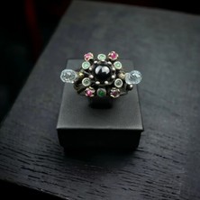 Siyah Safir, Akuamarin, Zümrüt ve Yakut Taşlarından Oluşan Tasarım Yüzük