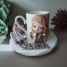 Isme Özel Tasarım Kahve Fincanı, Sarı Saç Detaylı, Şık ve Özgün Hediye Seçeneği