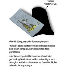 Peter ve Paul Katedrali - St Petersburg Kemancısı  Dijital Baskılı Çorap - Unisex