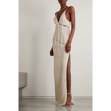 Uzun Saçaklı Pencereli Ince Askılı V Yaka Keten Maxi Kokteyl Uzun Doğal Keten Elbise