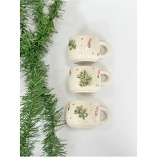 Yılbaşı Temalı Bej Kahve Fincanı, Sıcak ve Şık Tasarım