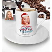 Kişiye Özel Renkli Yılbaşı Temalı Bayan Karikatürlü Kahve Fincanı 5'li Set