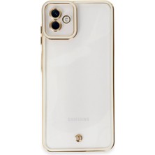 Newface Samsung Galaxy A04 Kılıf Liva Lens Silikon - Beyaz Svlrs