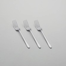 Gümüş Renkli Sade Tatlı ve Kahvaltı Çatalı, Şık ve Dayanıklı Tasarım