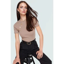 Vücuda Oturan Kısa Kollu Örme Bluz Bisiklet Yaka Günlük Stil Zarifane Tasarım Kaliteli Işçilik