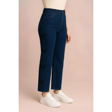 Kadın Jeans Geniş Paça Likralı Esnek Kenarda Papyon Desenli Kot Pantolon