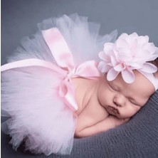 Yenidoğan Pembe Tüllü Fotoğraf Çekim Kıyafeti – Kurdeleli Etek ve Çiçek Taç 2’li Set