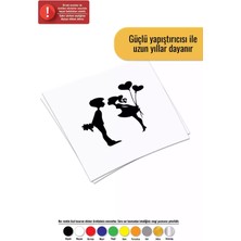 Öpüşen Gençler - Araç, Oto, Laptop, Duvar Uyumlu Sticker 20*20 cm