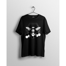 Karikatür Store Bal Arısı Petek Baskılı Tshirt