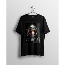 Karikatür Store Çiçek Kafatasılı Astronot Baskılı Tshirt