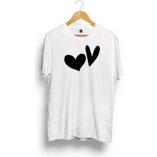 Karikatür Store Dolu ve Boş Kalpler Baskılı Sevgili Kombini Tişört