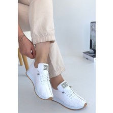 Ortopedik Topuk Dikenine Karşı Özel Üretim Bağcıklı Spor Ayakkabı Cilt Beyaz Topuk Boyu 1,5 cm