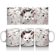 Çatlak Duvar Arasında Sevimli Huski Yavrusu – Baskılı Kahve Kupası