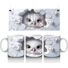 Beyaz Çiçekler Arasında Keskin Gözlü Baykuş – Baskılı Kahve Kupası