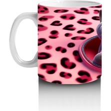 Pembe Leopar Desenli Fon Üzerinde Kalpli Kedi – Baskılı Kahve Kupası